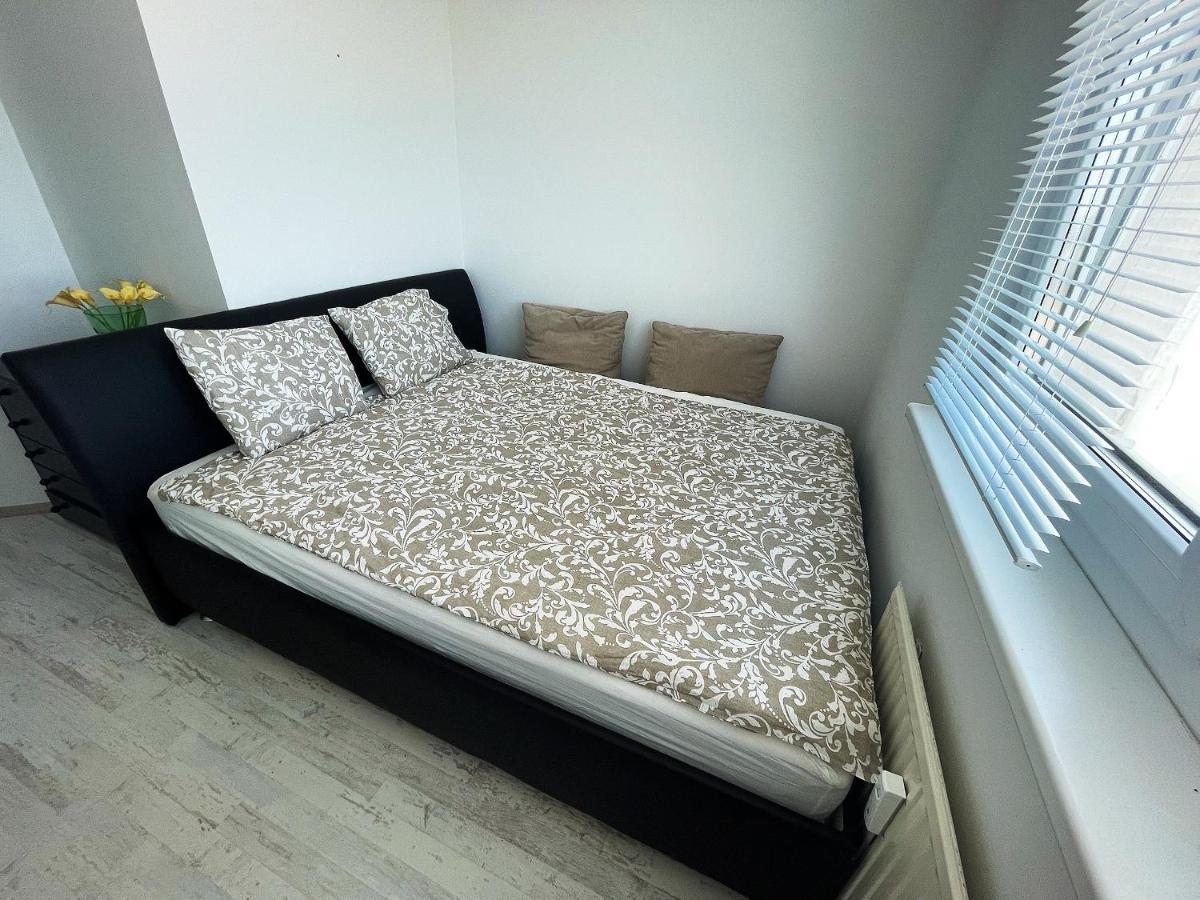 Schone Wohnung Mit Dachterrasse Wina Bagian luar foto