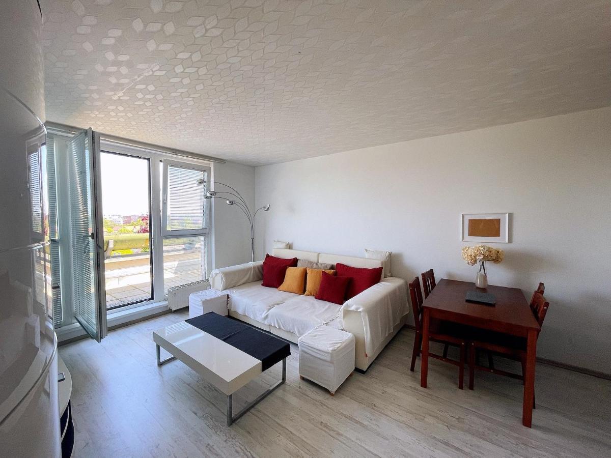 Schone Wohnung Mit Dachterrasse Wina Bagian luar foto